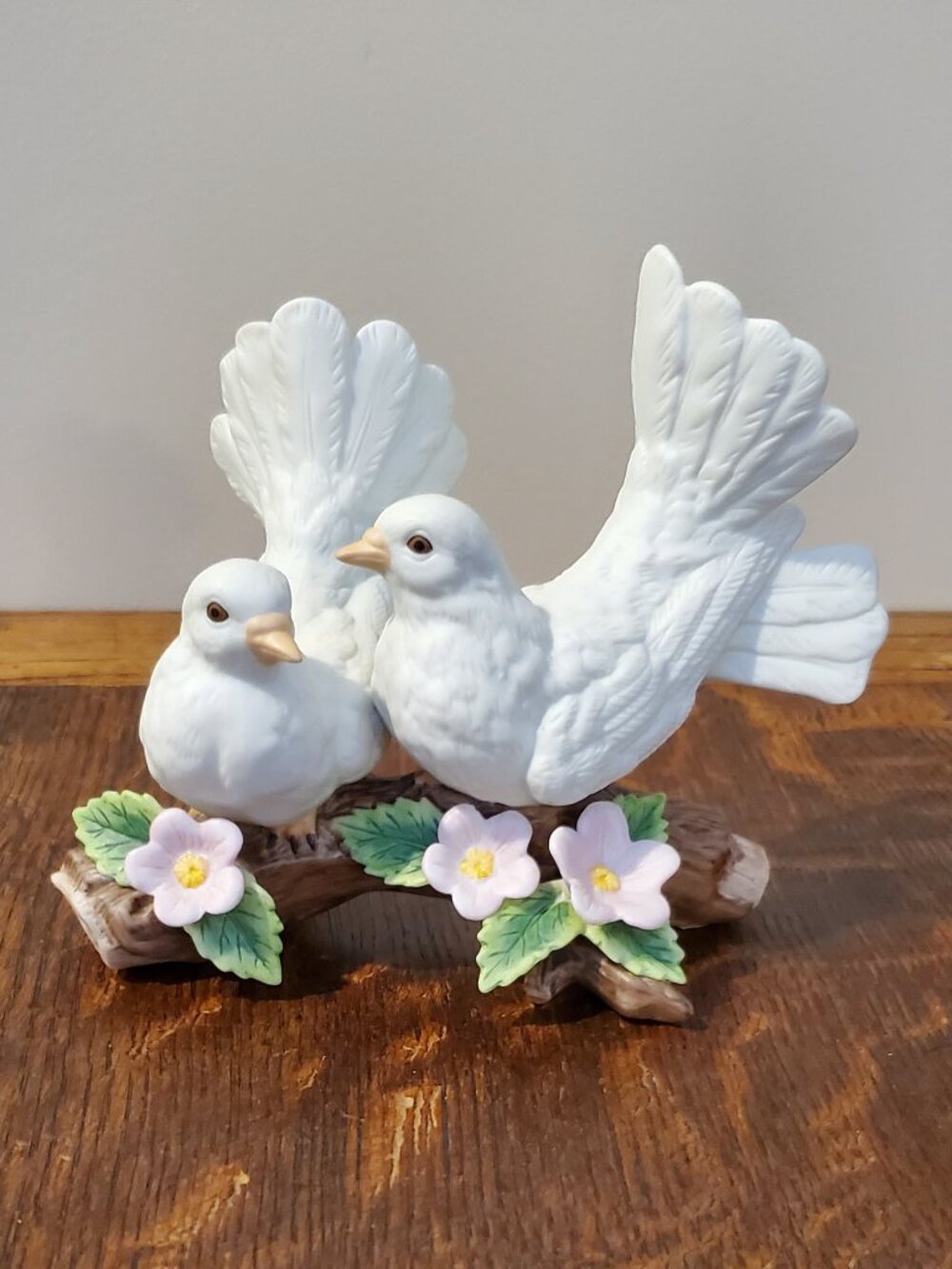 Pair of Lovebirds "Courting Doves" Decorative Figurine Homco 1453